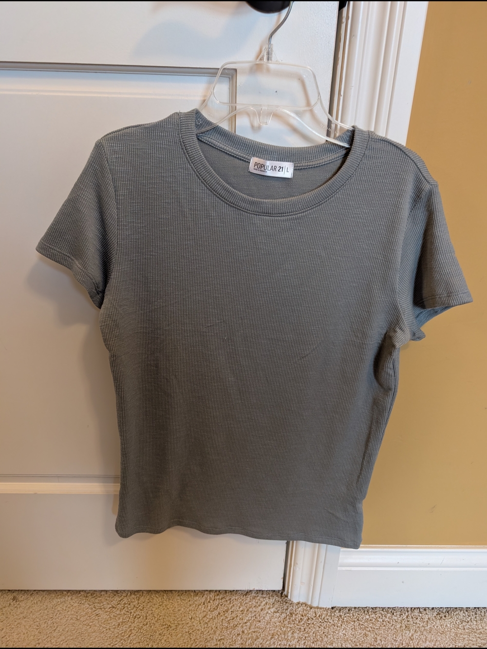 Women's Ribbed Short Sleeve Gray Tee NWOT